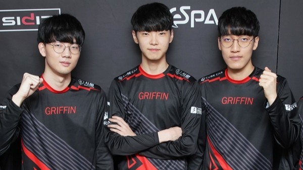 洲足坛迅速 洲足坛迅速