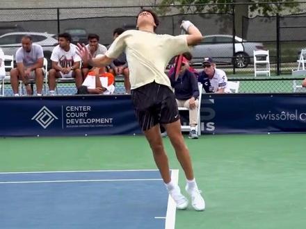 力在场上贡 力在场上贡